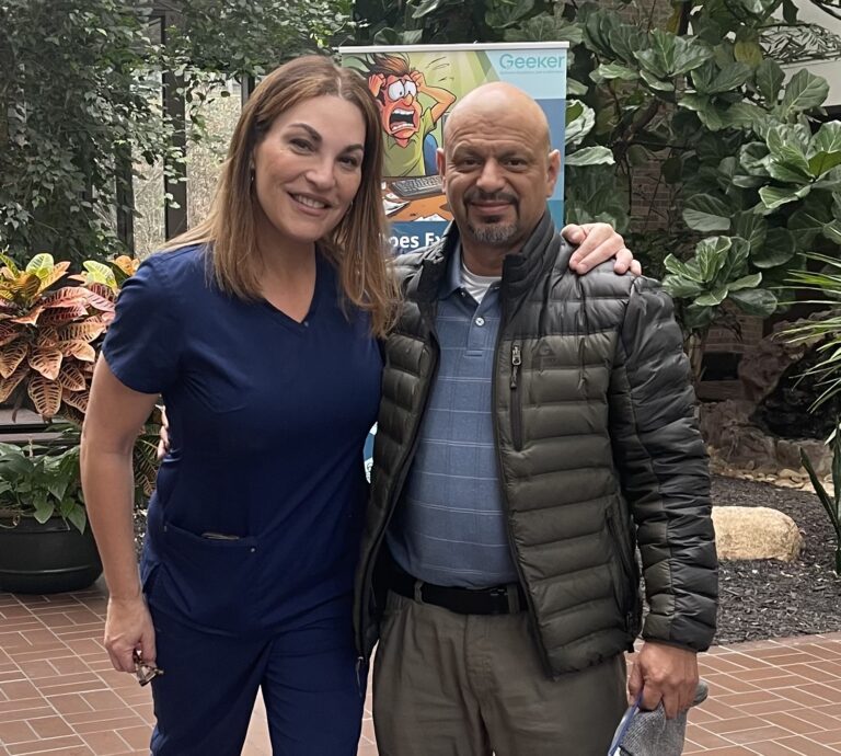 photo of Maddie Singer with happy patient